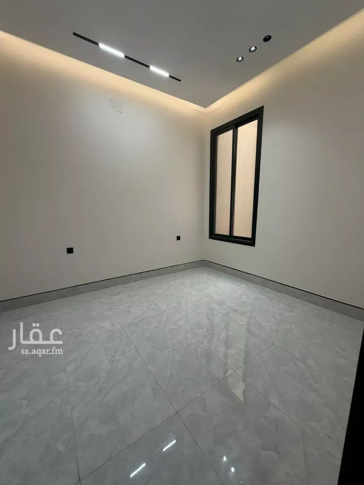 دور للبيع في شارع الحسين بن رواحة, حي الرمال, مدينة الرياض, منطقة الرياض