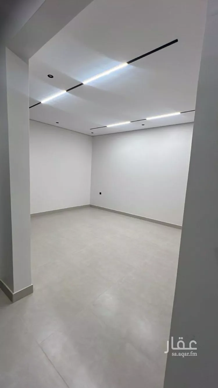 Floor for Sale in Riyadh Al Janadriyah صورة 2