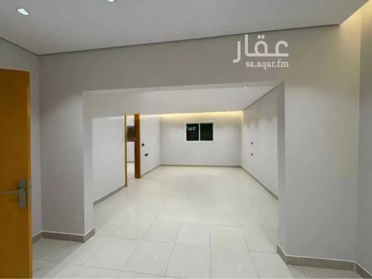 فيلا للبيع في شارع محمد بن البناء, حي إشبيلية, مدينة الرياض, منطقة الرياض صورة 3