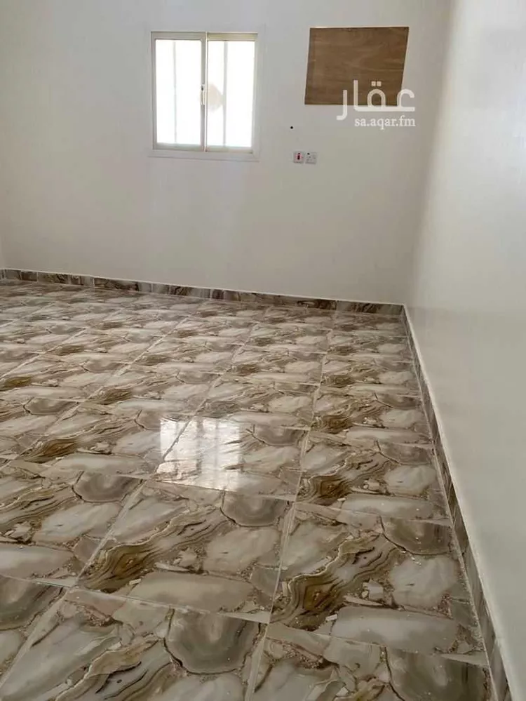 عمارة للبيع في شارع المطارفة
, حي المروج الشرقي, مدينة عرعر, منطقة الحدود الشماليه صورة 2