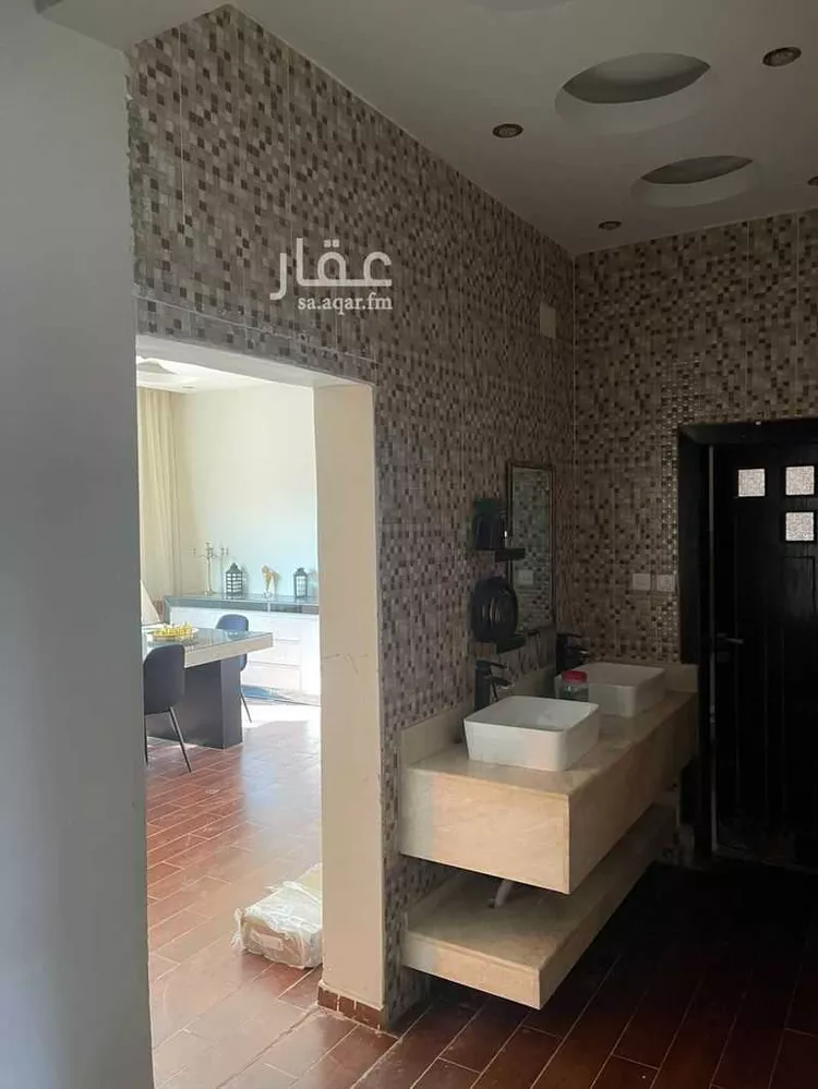 عمارة للبيع في شارع الخطاف, حي المروج الغربي, مدينة عرعر, منطقة الحدود الشماليه صورة 4
