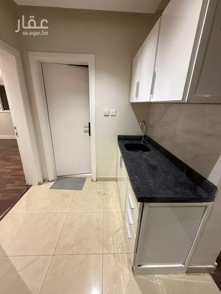 شقة للإيجار في شارع عبدالله بن سيف, حي العقيق, مدينة الرياض, منطقة الرياض صورة 5