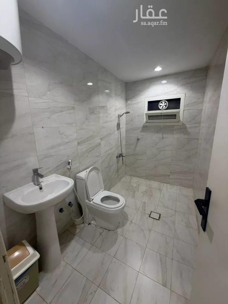 شقة للإيجار في شارع عبدالله بن سيف, حي العقيق, مدينة الرياض, منطقة الرياض صورة 5
