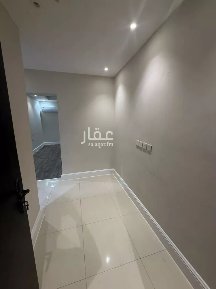 شقة للإيجار في شارع عبدالله بن سيف, حي العقيق, مدينة الرياض, منطقة الرياض صورة 2