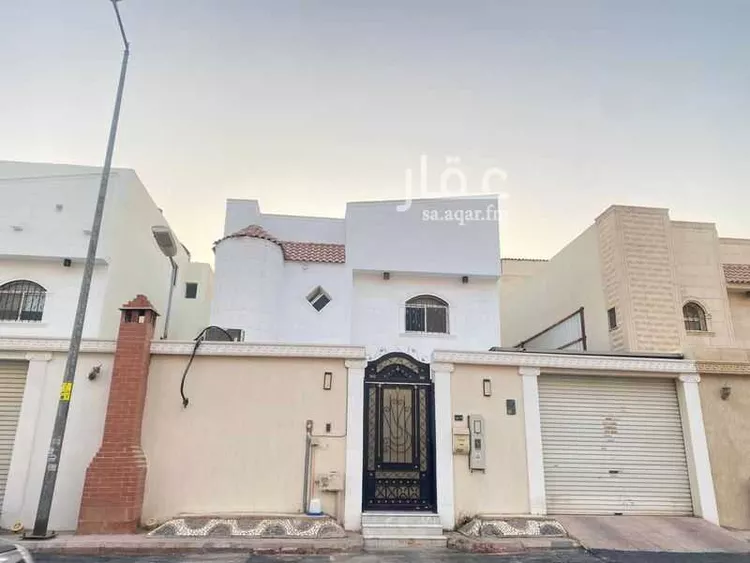 فيلا للبيع في شارع الرقعى, حي إشبيلية, مدينة الرياض, منطقة الرياض صورة 2