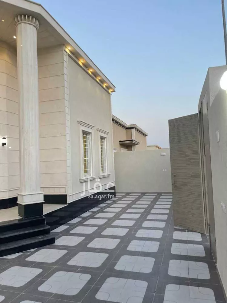 دور للبيع في شارع الأمير سلطان 66, حي الأمير سلطان, مدينة بيشة, منطقة عسير صورة 3