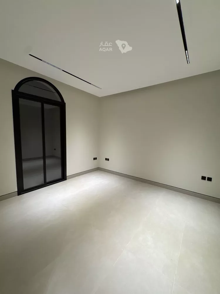 Floor for Sale in Riyadh Al Wadi 3