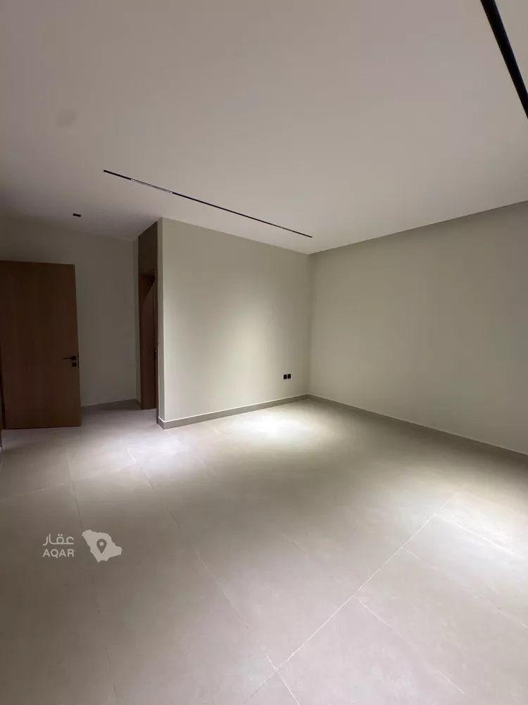 Floor for Sale in Riyadh Al Wadi 3