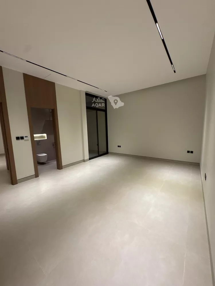 Floor for Sale in Riyadh Al Wadi