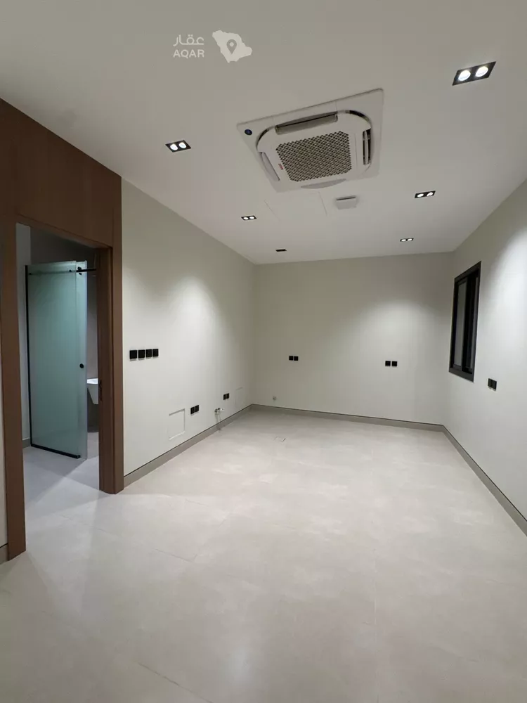 Floor for Sale in Riyadh Al Wadi 4