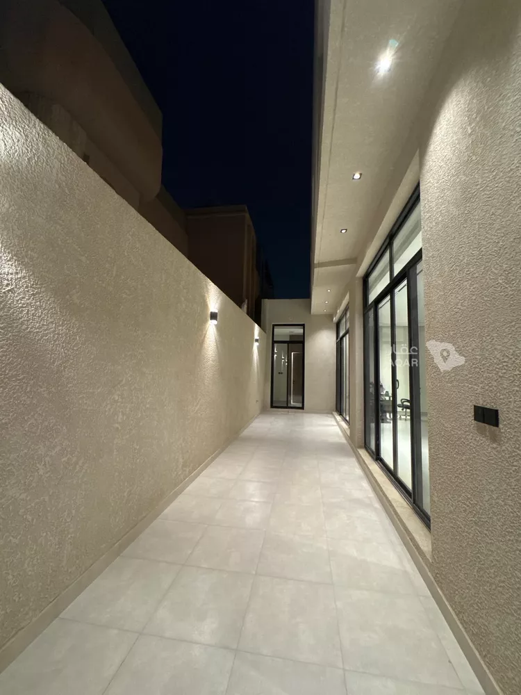 Floor for Sale in Riyadh Al Wadi 6