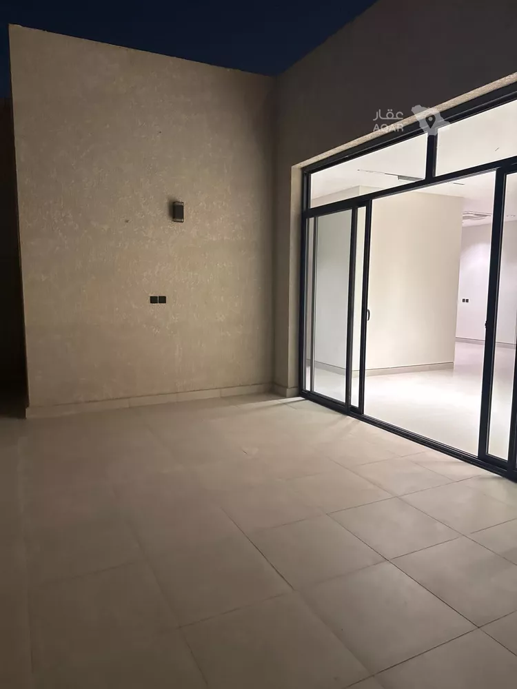 Floor for Sale in Riyadh Al Wadi 6
