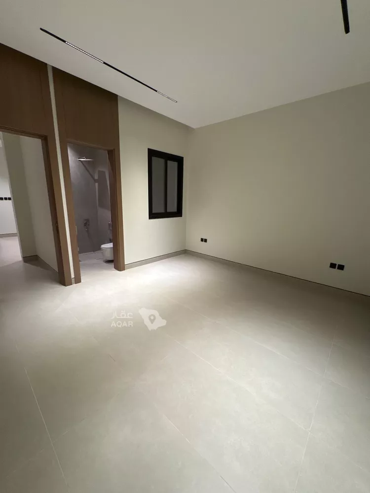 Floor for Sale in Riyadh Al Wadi