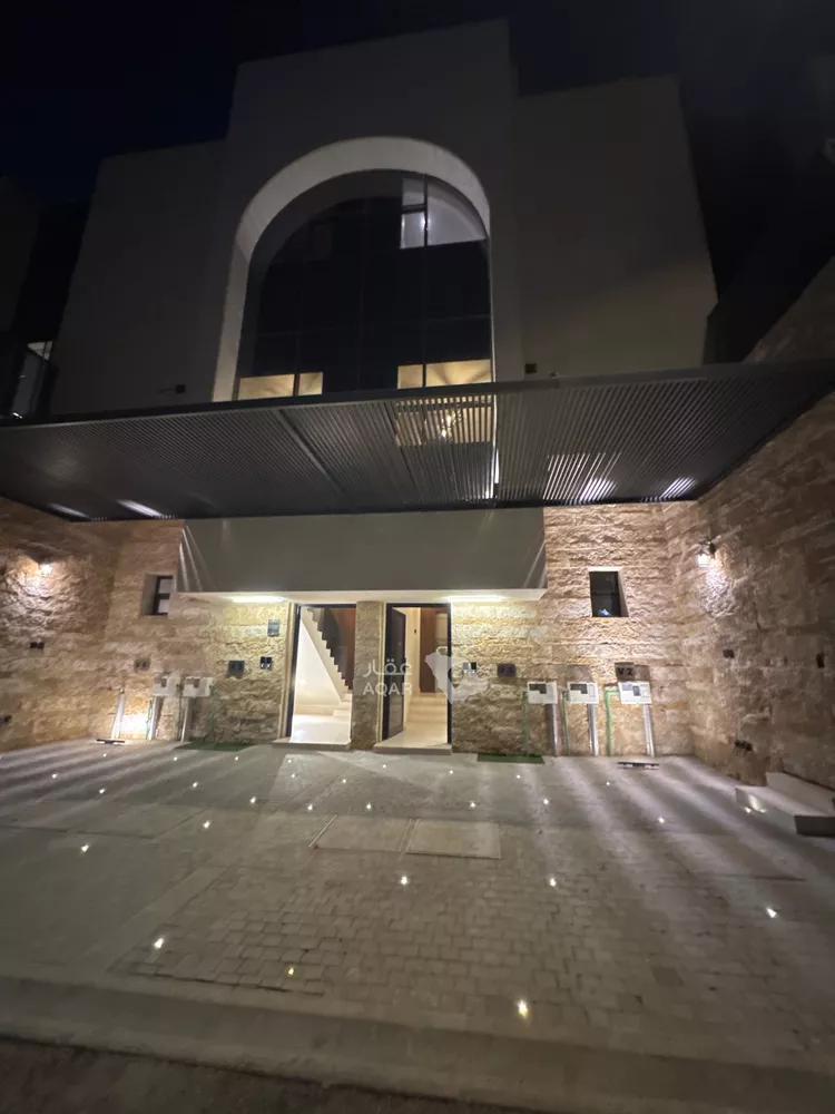 Floor for Sale in Riyadh Al Wadi 7