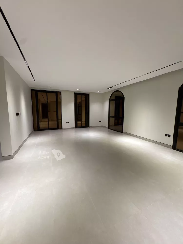 Floor for Sale in Riyadh Al Wadi 6