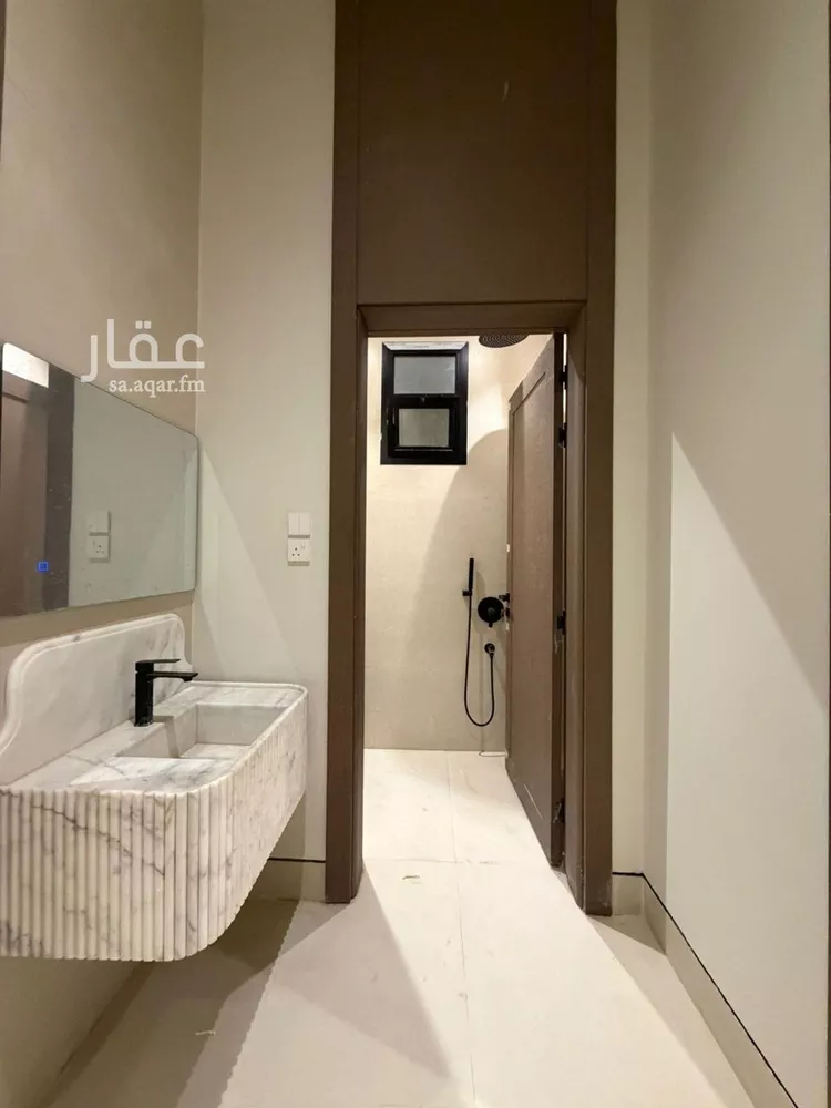 دور للبيع في شارع السلطان قابوس بن سعيد, حي المعيزيلة, مدينة الرياض, منطقة الرياض 14
