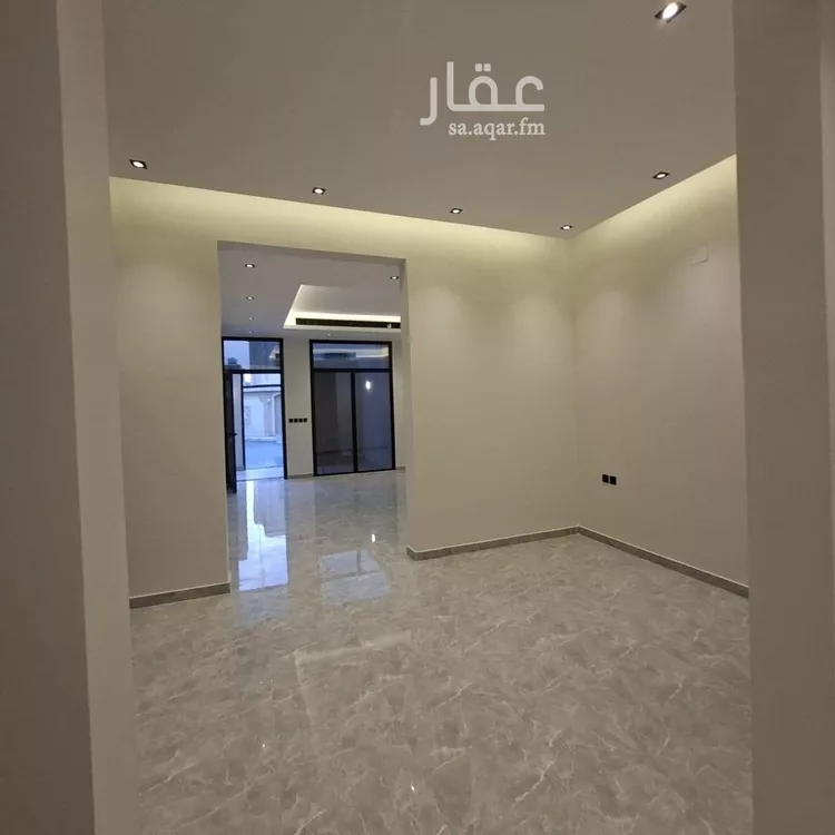 فيلا للبيع في شارع العشيرة, حي إشبيلية, مدينة الرياض, منطقة الرياض 9