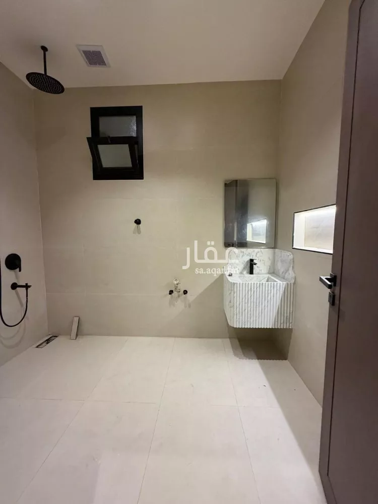 دور للبيع في شارع حسن سعيد المخرج, حي المعيزيلة, مدينة الرياض, منطقة الرياض 10