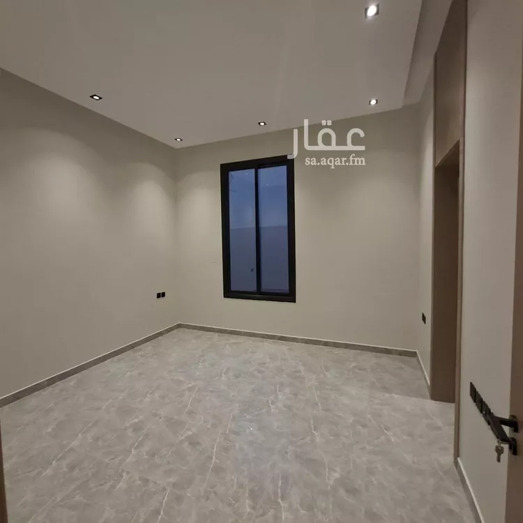فيلا للبيع في شارع العشيرة, حي إشبيلية, مدينة الرياض, منطقة الرياض 10