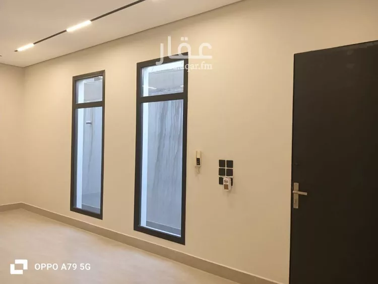 دور للبيع في شارع العجمة, حي الرمال, مدينة الرياض, منطقة الرياض صورة 3