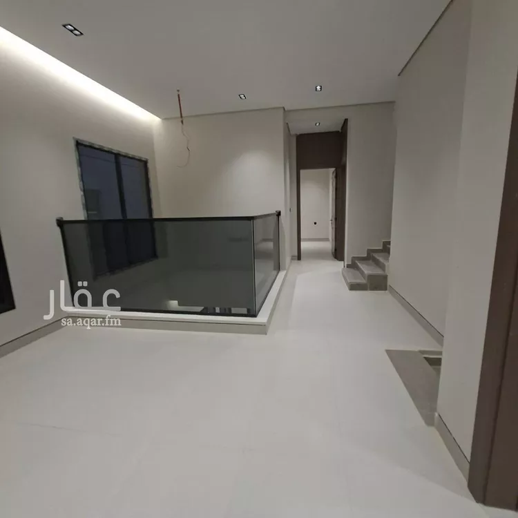 فيلا للبيع في شارع خليج تونس, حي المعيزيلة, مدينة الرياض, منطقة الرياض صورة 2