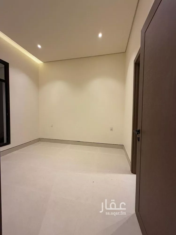دور للبيع في شارع حسن سعيد المخرج, حي المعيزيلة, مدينة الرياض, منطقة الرياض صورة 4