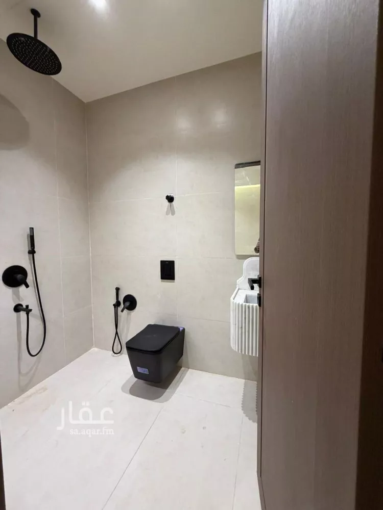 شقة للبيع في شارع السلطان قابوس بن سعيد, حي المعيزيلة, مدينة الرياض, منطقة الرياض 9