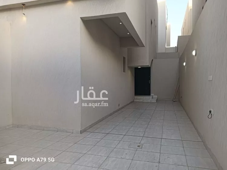 دور للبيع في شارع على البجادى, حي الرمال, مدينة الرياض, منطقة الرياض