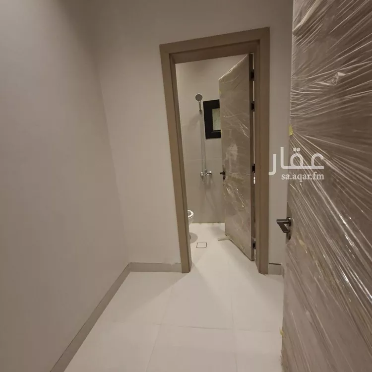 فيلا للبيع في شارع خليج تونس, حي المعيزيلة, مدينة الرياض, منطقة الرياض 11