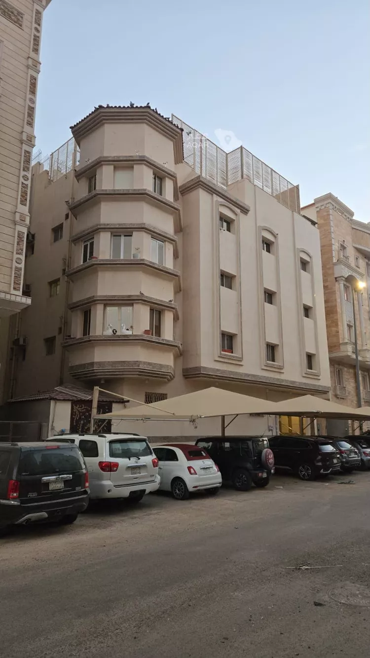Building for Sale in Medina Al Khalidiyah
