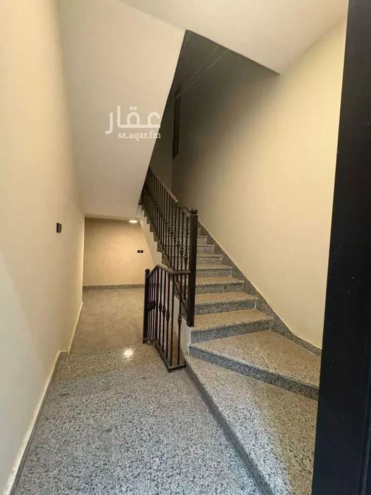 دور للبيع في شارع ابن الحطيئة, حي السلام, مدينة المدينه المنوره, منطقة المدينة المنورة صورة 5