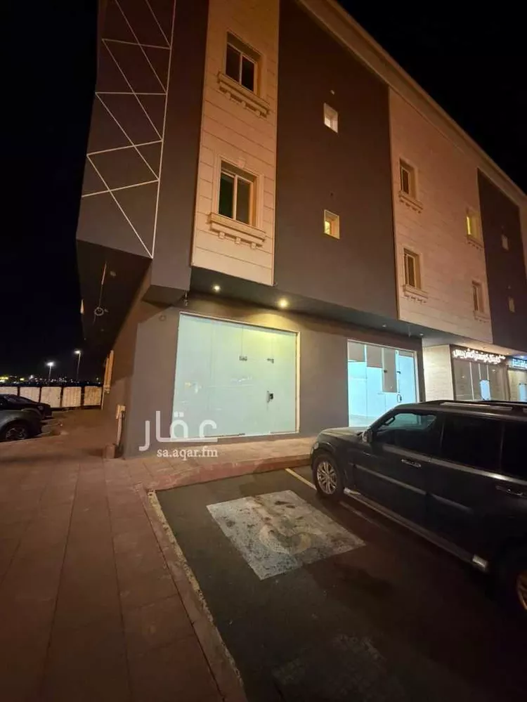 محل للإيجار في شارع عبدالرحمن ابن محفوظ البغدادي, حي عين الخيف, مدينة المدينة المنورة, منطقة المدينة المنورة صورة 2