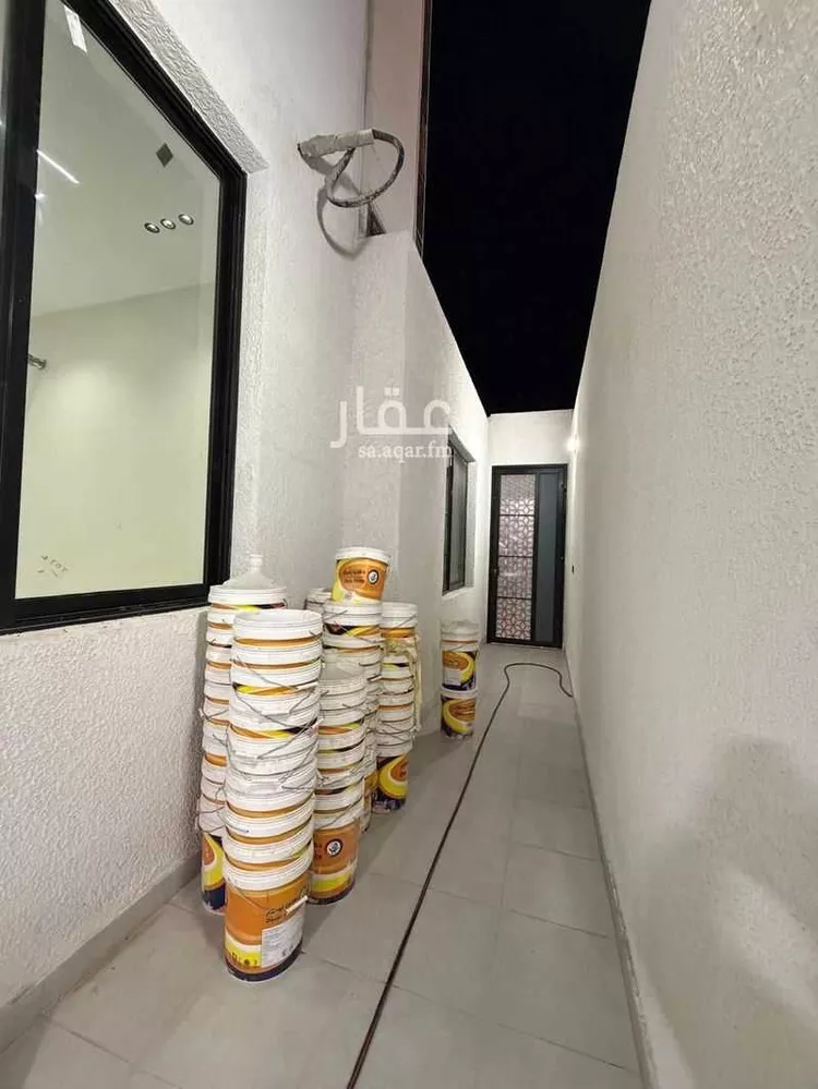 فيلا للبيع في شارع الحكم ابن مينا ابن الانصاري, حي سكة الحديد, مدينة المدينة المنورة, منطقة المدينة المنورة 15