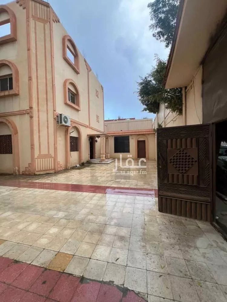 عمارة للبيع في شارع علي ابن ابراهيم, حي الحلقة الشرقية, مدينة امارة منطقة مكة المكرمة - الطائف, منطقة مكة المكرمة
