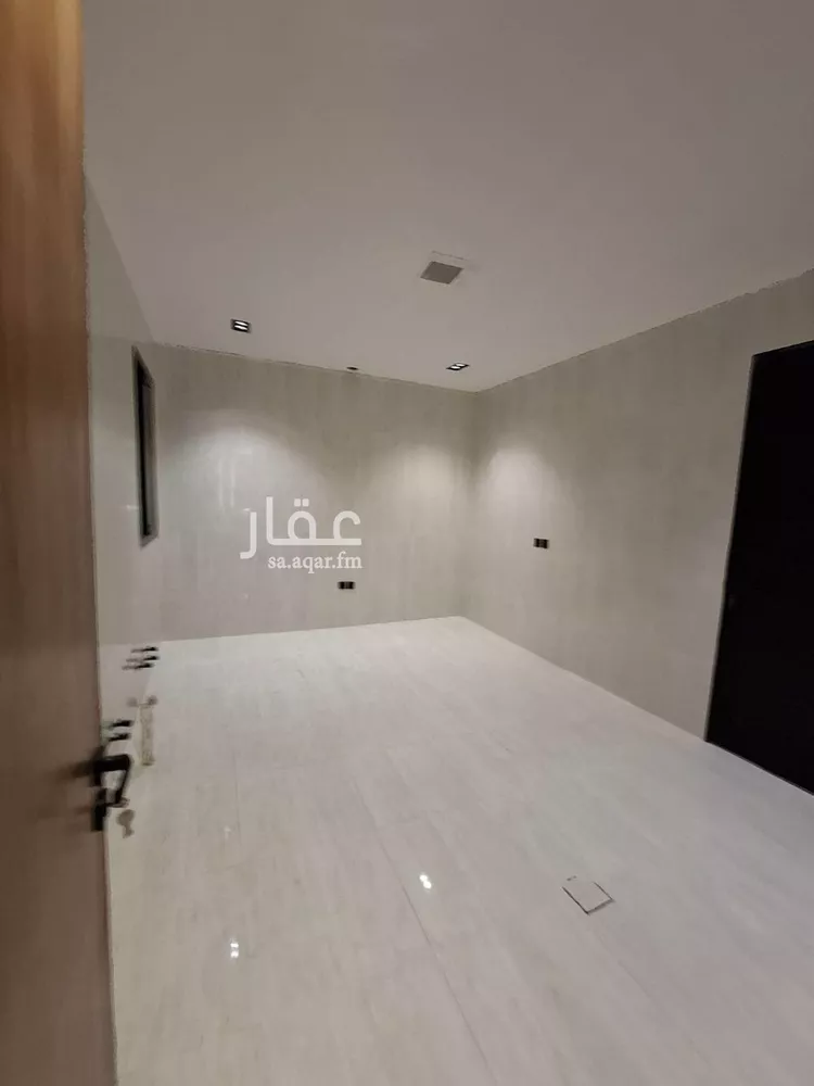 دور للبيع في شارع الأمير عبدالرحمن بن سعود بن عبدالعزيز, حي طويق, مدينة الرياض, منطقة الرياض