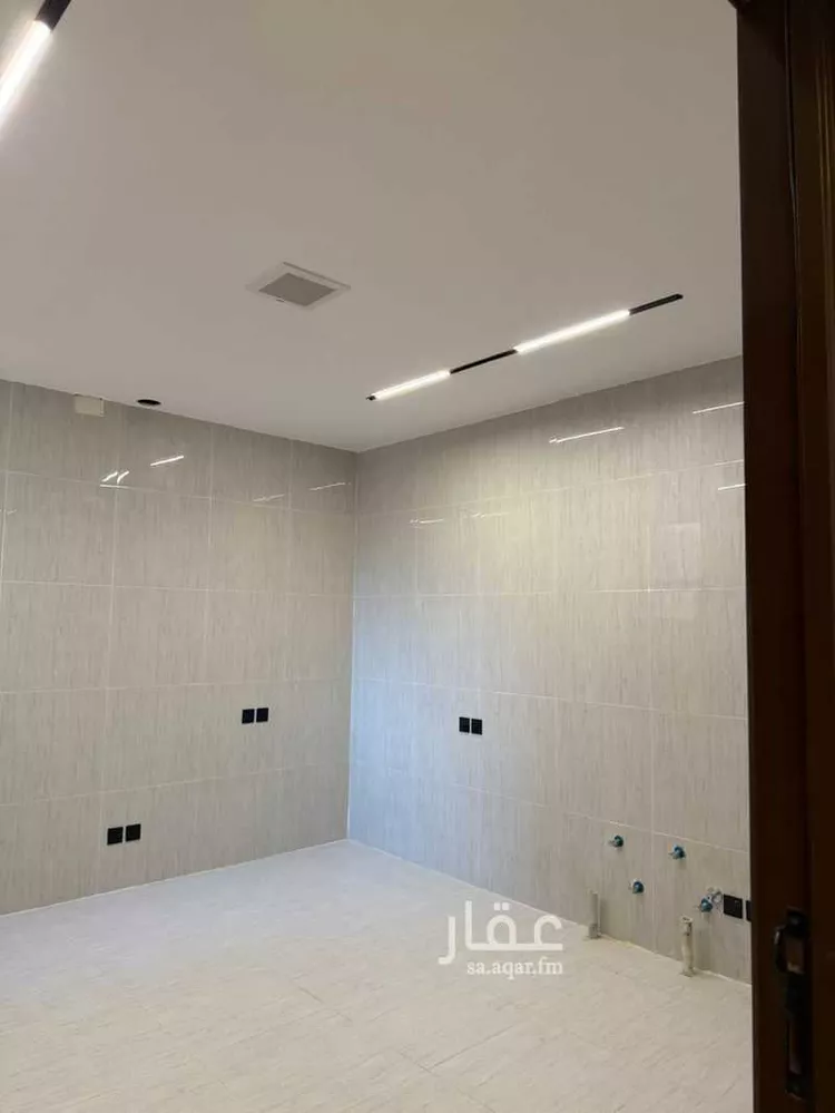 دور للبيع في شارع ابن الجزري ، حي الشرق ، الرياض ، منطقة الرياض صورة 4
