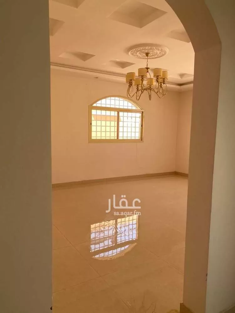 فيلا للإيجار في شارع حميد ابن قحطبة ، القاعد ، منطقة حائل