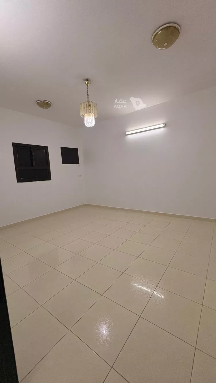 Floor for Rent in Riyadh Al Khaleej 10
