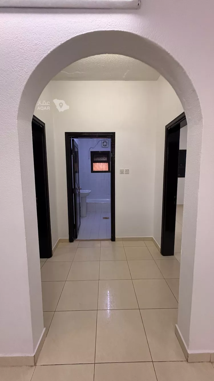 Floor for Rent in Riyadh Al Khaleej 12