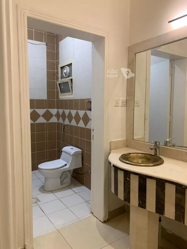 Floor for Rent in Riyadh Al Khaleej 6