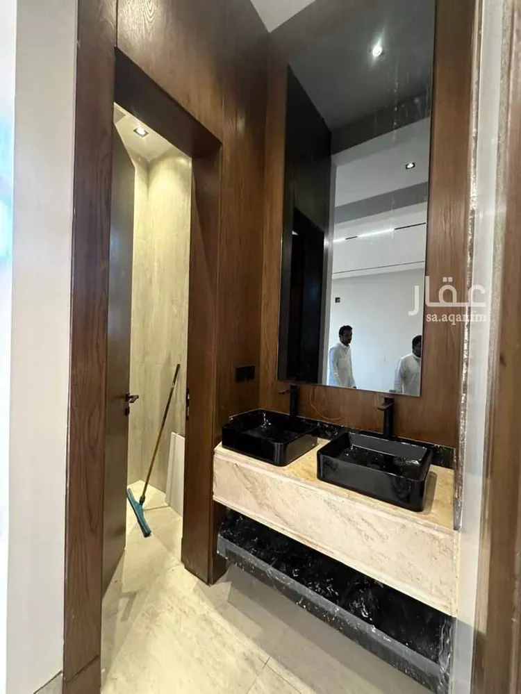فيلا للبيع في شارع أبي الفتح بن العلامة العجيمي, حي البيان, مدينة الرياض, منطقة الرياض صورة 5