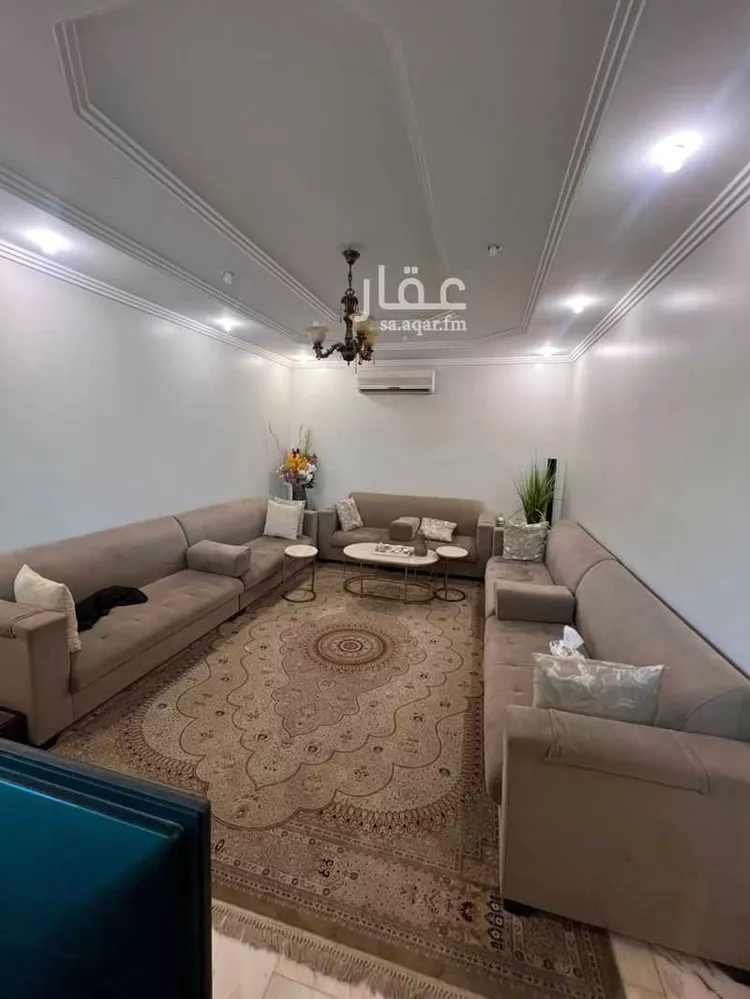 فيلا للبيع في شارع المداهيش, حي التعاون, مدينة الرياض, منطقة الرياض صورة 2