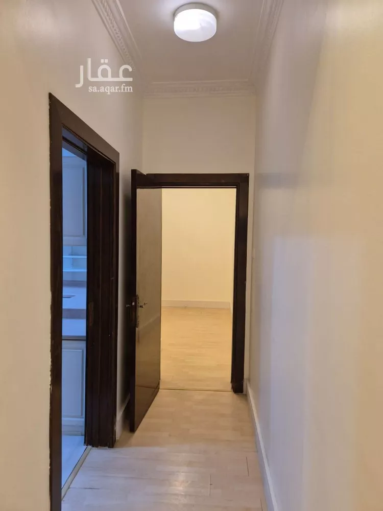 شقة للبيع في شارع عبدالعزيز بن يحيى, حي المروج, مدينة الرياض, منطقة الرياض صورة 3
