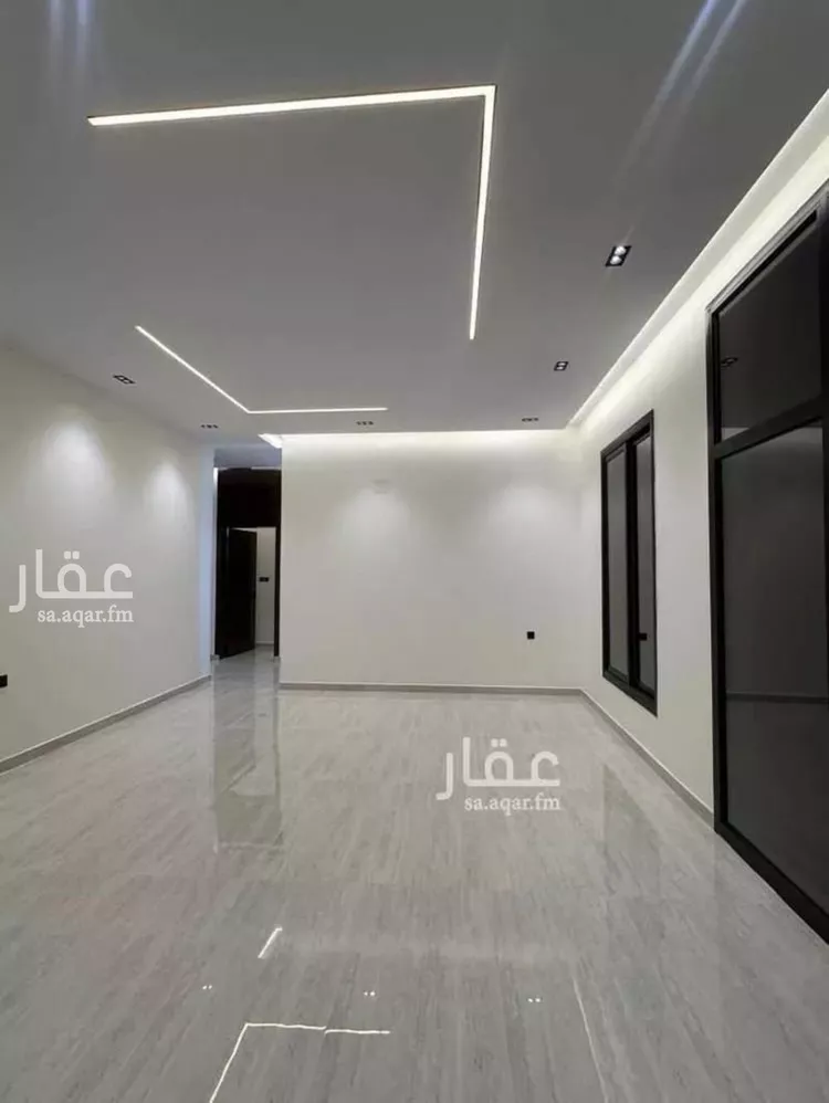 Floor for Sale in Riyadh Al Maizilah 13