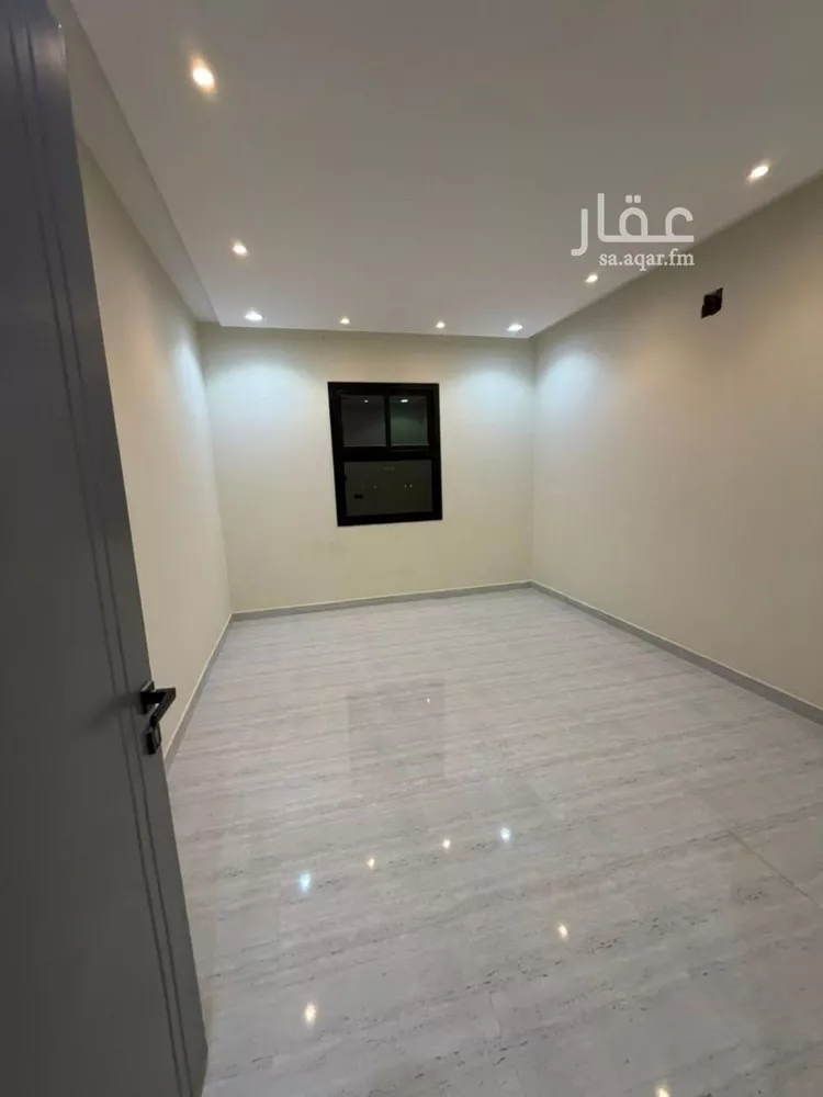 فيلا للإيجار في شارع عباس الجوهري, حي عكاظ, مدينة الرياض, منطقة الرياض صورة 2