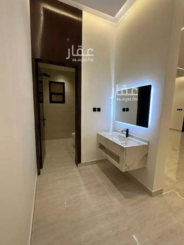 Floor for Sale in Riyadh Al Maizilah 12