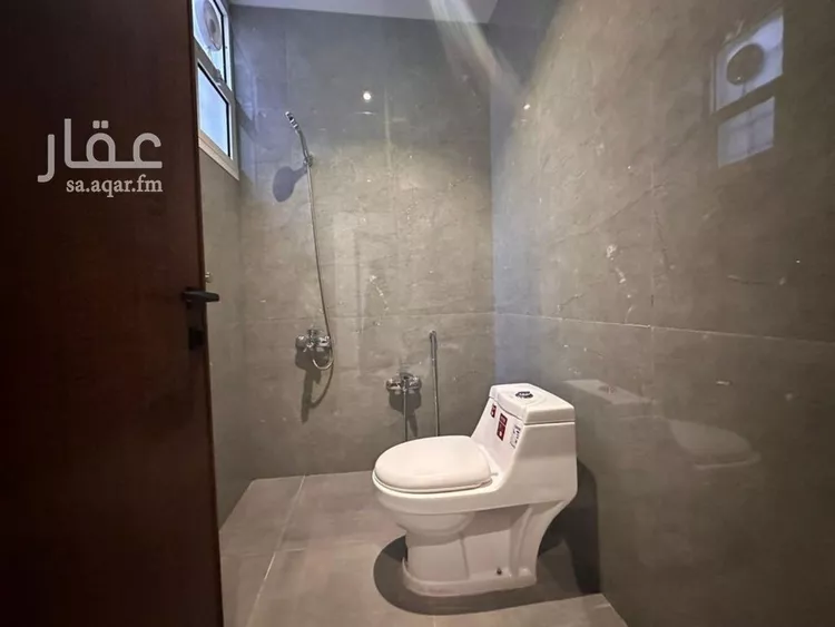 فيلا للبيع في شارع الجوانية, حي اليرموك, مدينة الرياض, منطقة الرياض صورة 5