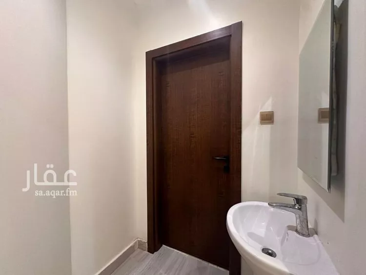 فيلا للبيع في شارع الجوانية, حي اليرموك, مدينة الرياض, منطقة الرياض صورة 3
