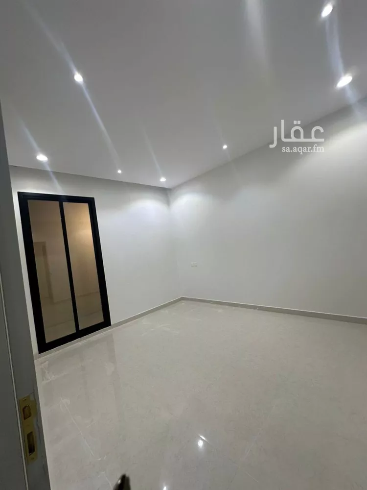 فيلا للبيع في شارع عمر الصفار, حي المرجان, مدينة الرياض, منطقة الرياض صورة 3
