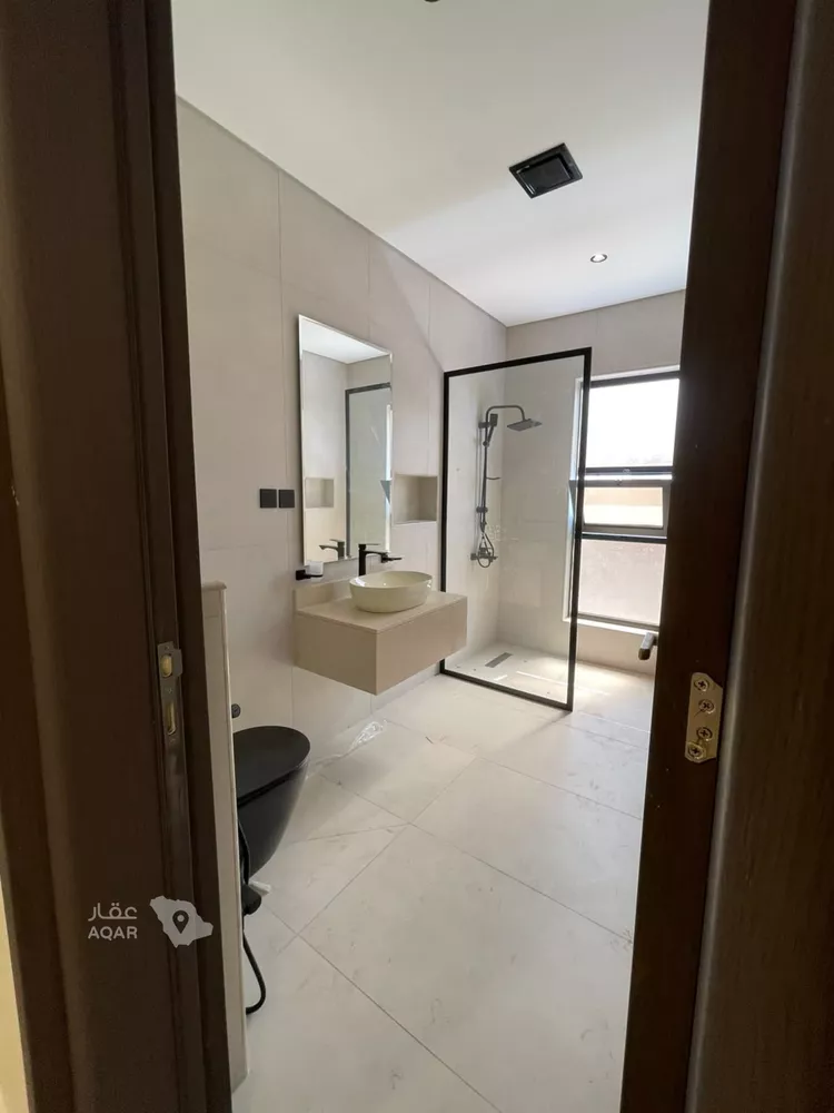 Villa for Sale in Dammam Al Jalawiyah 24